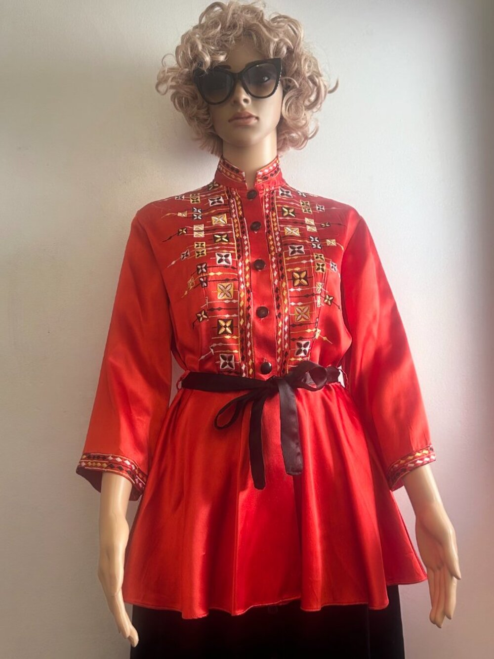 Vintage Embroidered Red Satin Hostess Jacket Tunic 1940s Inspired Asian Inspired